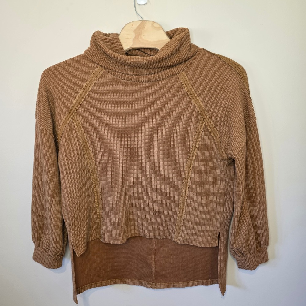 POL Waffle Knit Top Womens L Brown Boho Lace Trim High Low Turtleneck Oversized
